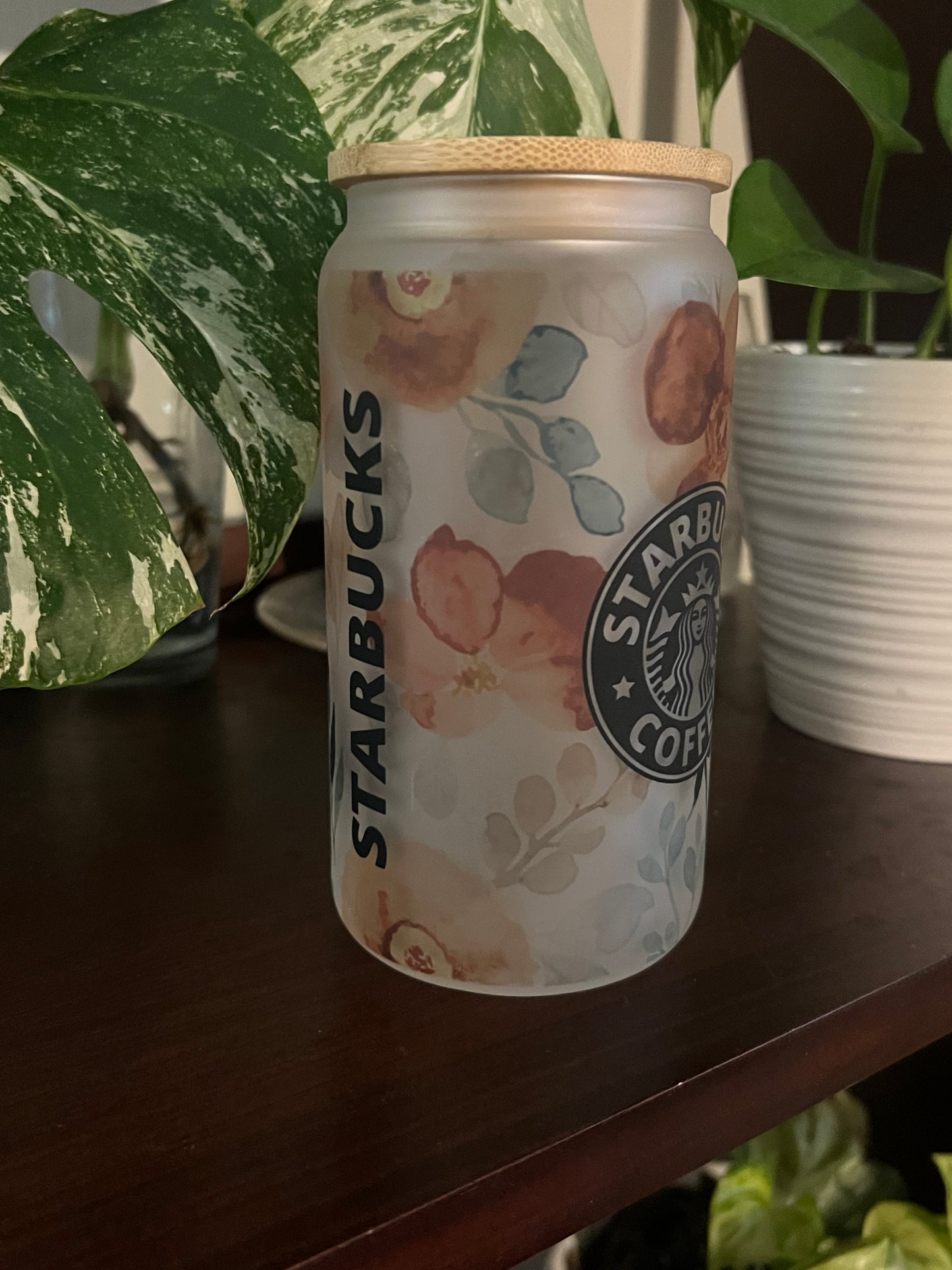 Floral Starbs 16 oz Glass Tumbler